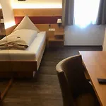 Πανδοχείο Landgasthof Linde Hepbach, & Restaurant *