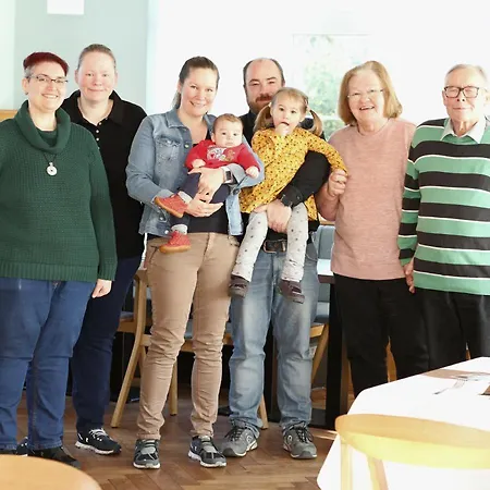 Landgasthof Linde Hepbach, & Restaurant * ماركدورف